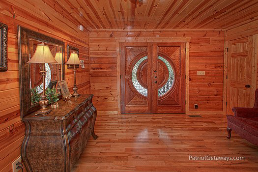 Custom front entrance at Majestic Views, a 3 bedroom cabin rental located in Pigeon Forge