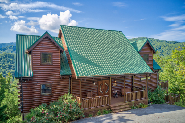 Majestic Views, a 3 bedroom cabin rental located in Pigeon Forge