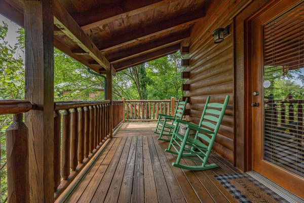 Logged Out - A Pigeon Forge Cabin Rental