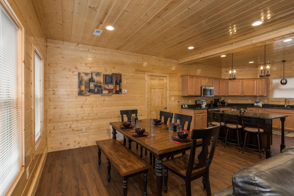 Dining table for six at Splash Mountain Lodge a 4 bedroom cabin rental located in Gatlinburg