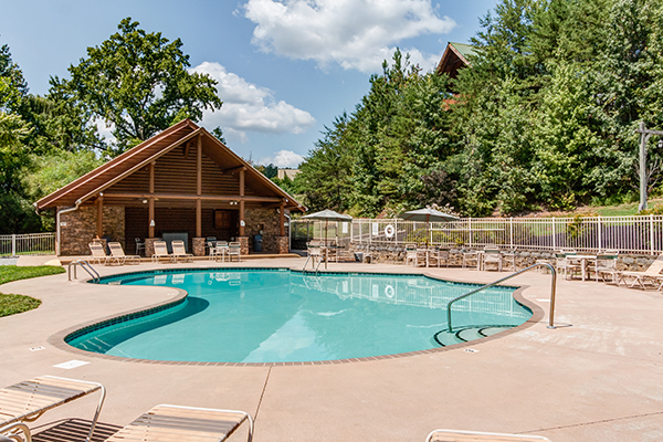 outdoor pool at alpine something blue a 1 bedroom cabin rental located in pigeon forge