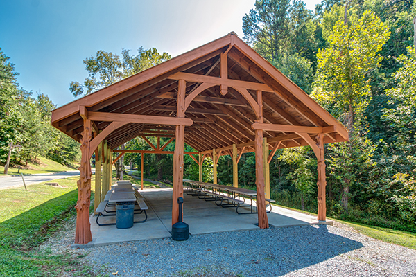 picnic pavillion at alpine something blue a 1 bedroom cabin rental located in pigeon forge