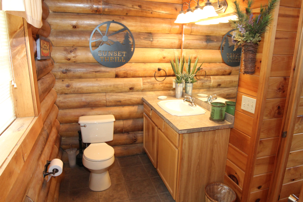 bathroom at alpine sunset thrill a 1 bedroom cabin rental located in pigeon forge