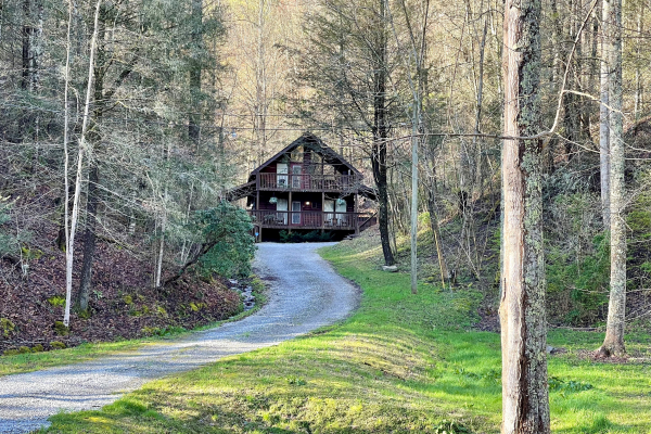 Long gravel driveway at Hidden Joy, a 1 bedroom cabin rental located in Gatlinburg