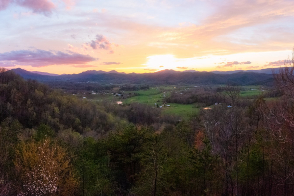 Sunset viewed at Hummingbird's Views, a 1 bedroom cabin rental located in Pigeon Forge