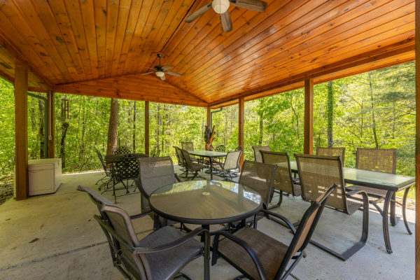 Pavilion with outdoor dining space at Smokies Paradise Lodge, a 5 bedroom cabin rental located in Pigeon Forge