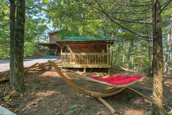 Hammock to relax in at bearfoot adventure a 2 bedroom cabin rental located in gatlinburg