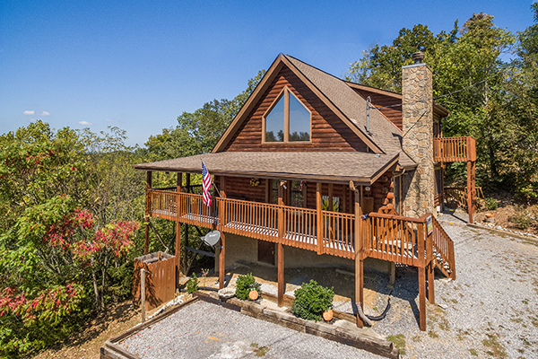 Lake Life, a 4 bedroom cabin rental located in Sevierville