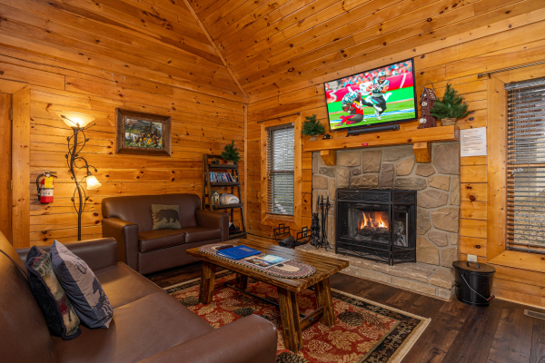 Living room at Eagle's Nest, a 2 bedroom cabin rental located in Sevierville