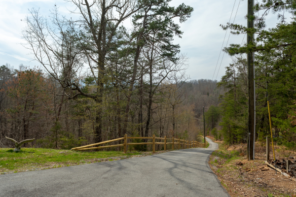Driveway at Leconte View Lodge, a 3 bedroom cabin rental located in Pigeon Forge