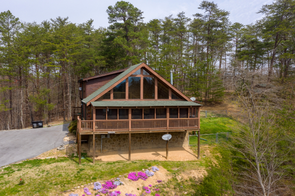 Leconte View Lodge, a 3 bedroom cabin rental located in Pigeon Forge