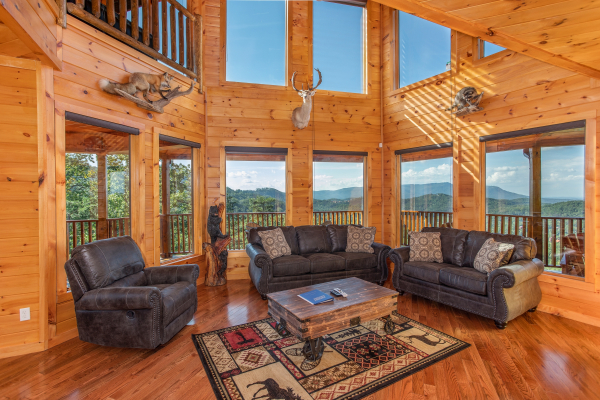 Four Seasons Palace - A Pigeon Forge Cabin Rental