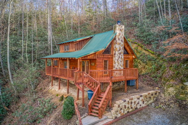 at moonshiner's ridge a 1 bedroom cabin rental located in pigeon forge