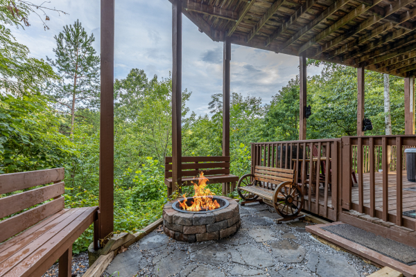 Fire pit at Bearing Views, a 3 bedroom cabin rental located in Pigeon Forge