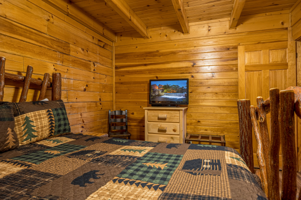 at top of the way a 2 bedroom cabin rental located in pigeon forge