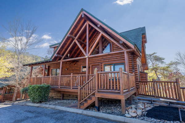 Loving Every Minute, a 5 bedroom cabin rental located in Pigeon Forge