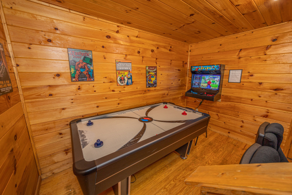 Air hockey table at A Cheerful Heart, a 2 bedroom cabin rental located in Pigeon Forge