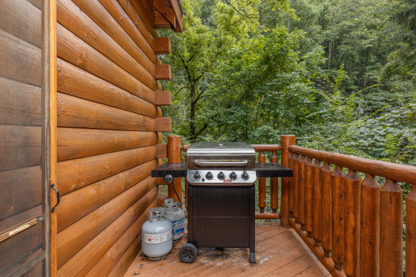 Grill at King Wolf Lodge, a 3 bedroom cabin rental located in Pigeon Forge