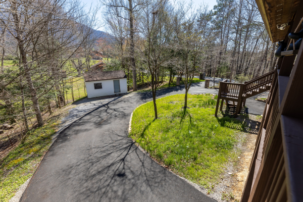 Driveway at A Mountain Hyde-a Way, a 2 bedroom cabin rental located in Pigeon Forge