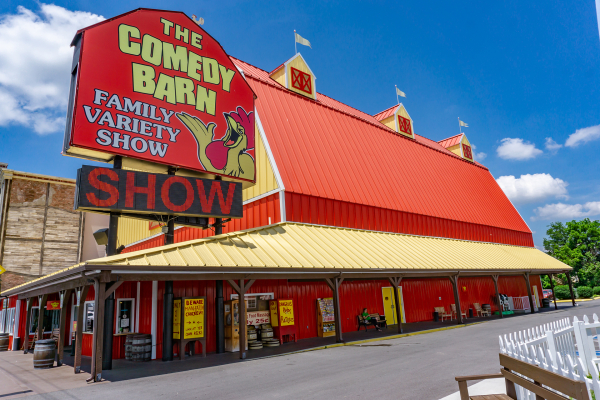 The Comedy Barn is near 4 States View, a 2 bedroom cabin rental located in Pigeon Forge