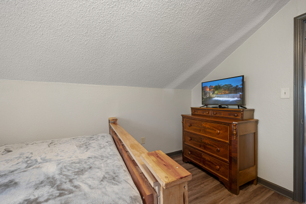 Bedroom With Flat Screen TV at Where Eagles Dare