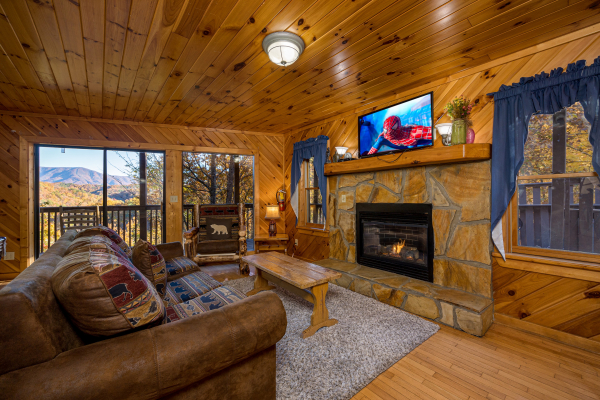 at absolutely fabulous a 4 bedroom cabin rental located in pigeon forge