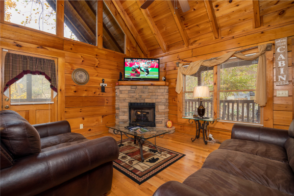 at enchanted forest a 3 bedroom cabin rental located in pigeon forge