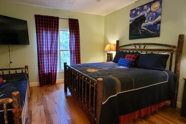 at checkered bear lodge a 3 bedroom cabin rental located in pigeon forge