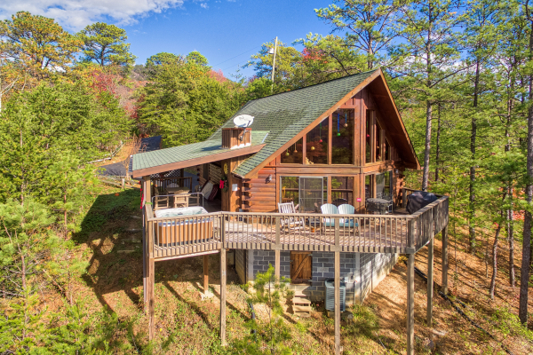 R & R Hideaway, a 1 bedroom cabin rental located in Pigeon Forge