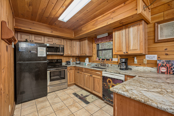 Kitchen appliances at R & R Hideaway, a 1 bedroom cabin rental located in Pigeon Forge