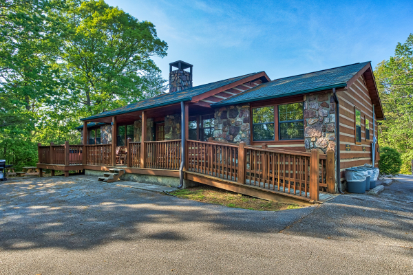 Cabin exterior with a ramp at Patriot Pointe, a 5 bedroom cabin rental located in Pigeon Forge
