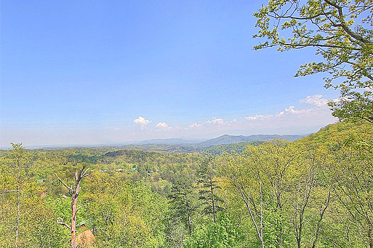 Smoky Mountain views from Bare Hugs, a 1-bedroom cabin rental located in Pigeon Forge