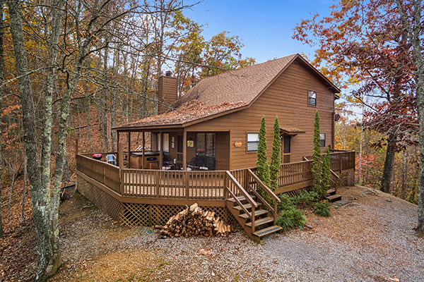 Papa Bear, a 3 bedroom cabin rental located in Pigeon Forge